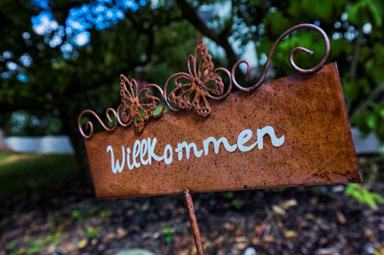 Zwei 4 Sterne Wohnungen Bei Limburg Mensfelden Экстерьер фото